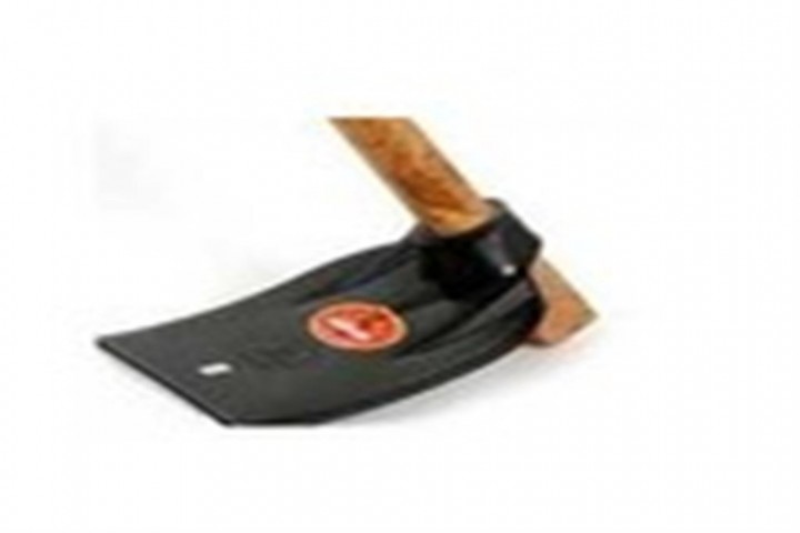 spade with wooden handle
